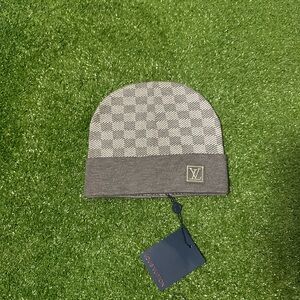 Louis Vuitton Néo Petit Damier Monogram Beanie